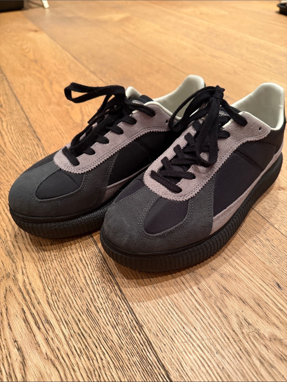 Onitsuka Tiger creepers size US 7.5